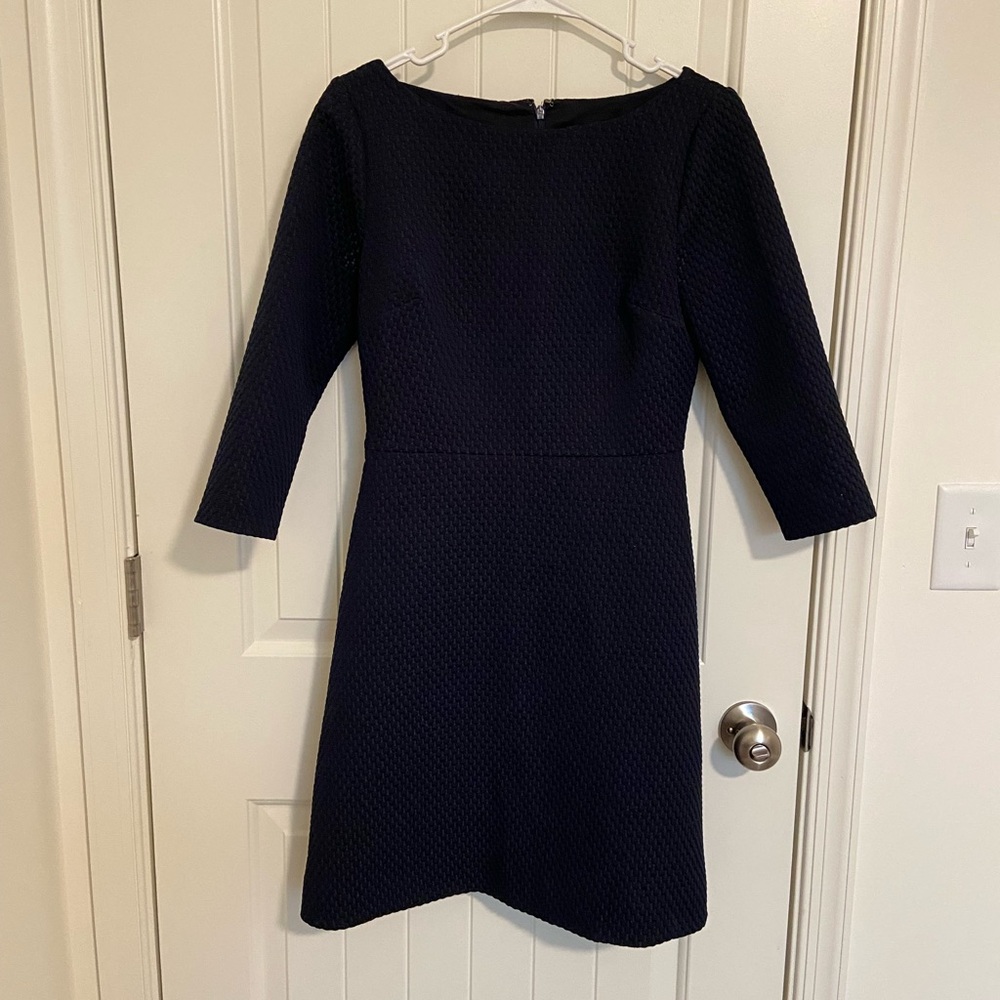 NWOT J. Crew women’s boatneck sheath textured navy blue dress size 2 3/4‎ sleeve